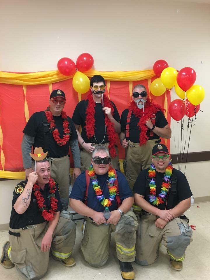 42333054_2371534399527878_4592610028556386304_n