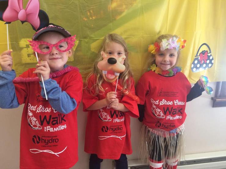 42407532_2372975116050473_2397792606844092416_n